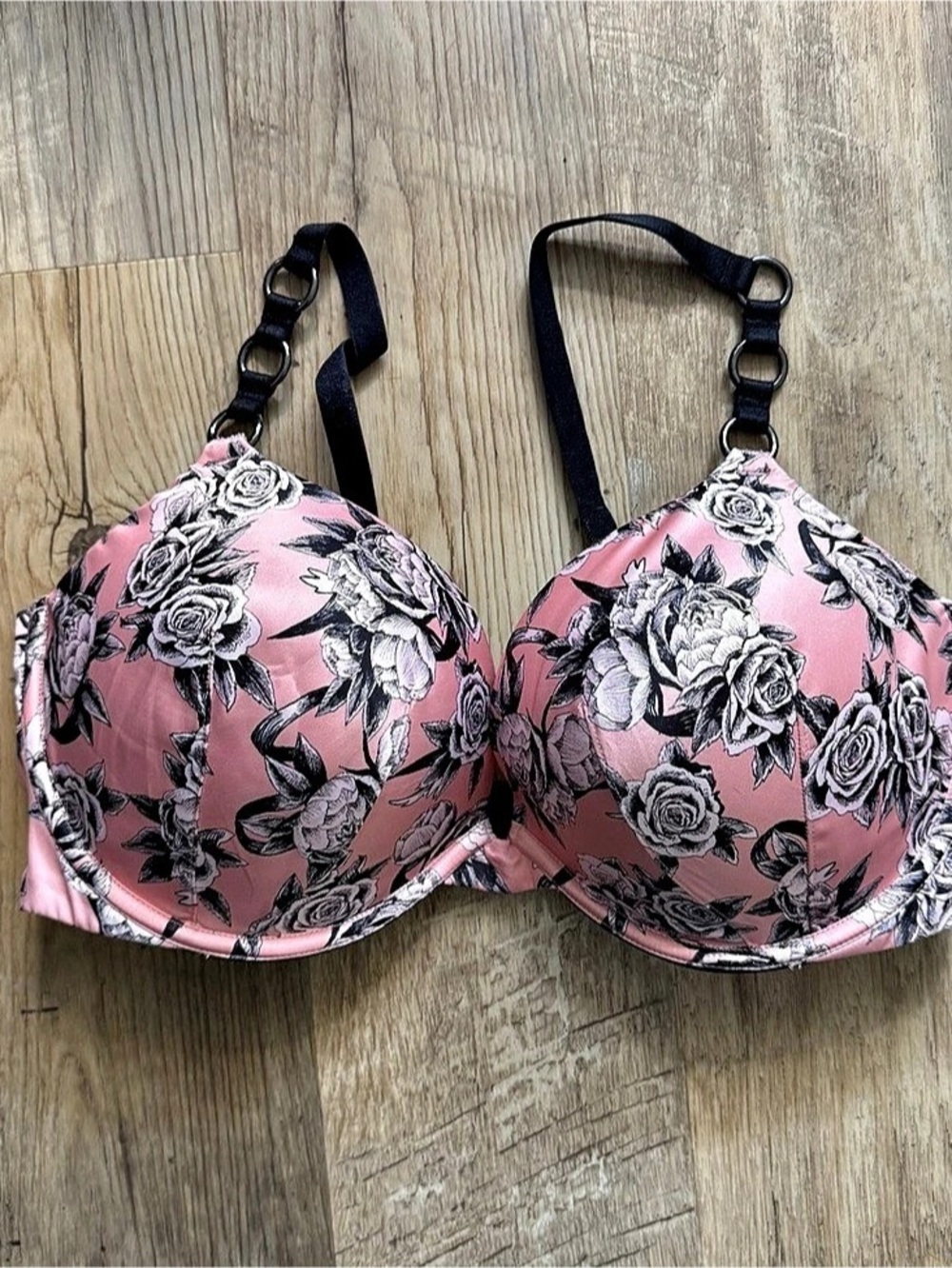 Victoria's Secret Very Sexy Ring Floral Plunge Bra Pink & Black 38DD